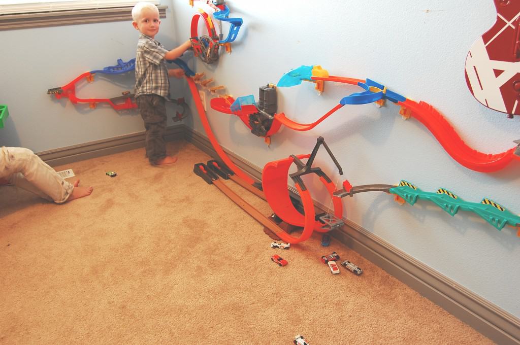 Hot Wheels Wall Tracks Review The Organized Mom