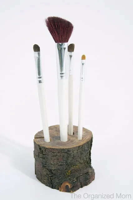 DIY Makeup Brush Storage