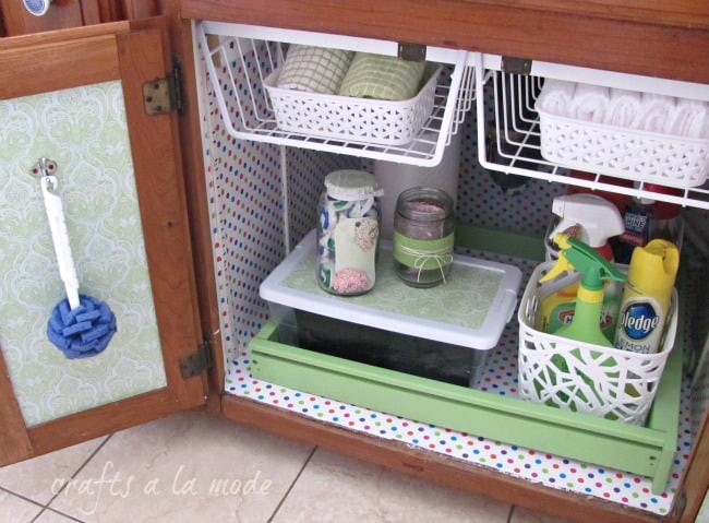 Bathroom Organization Ideas (Before and After Photos) - Living Locurto