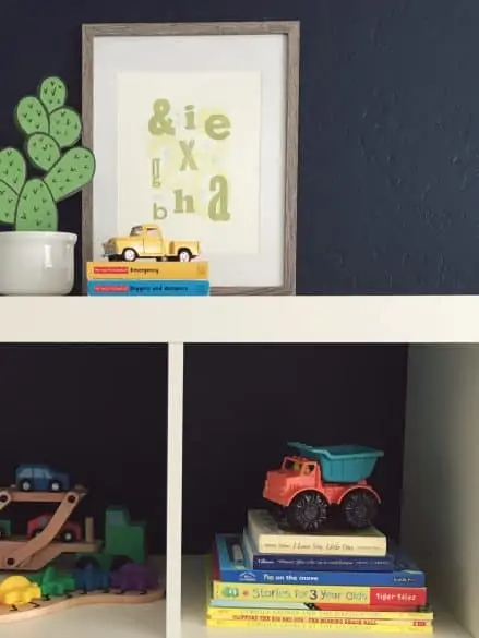 5 ways to Organize kids books