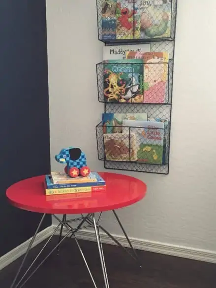 5 ways to Organize kids books