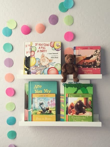 5 ways to Organize kids books