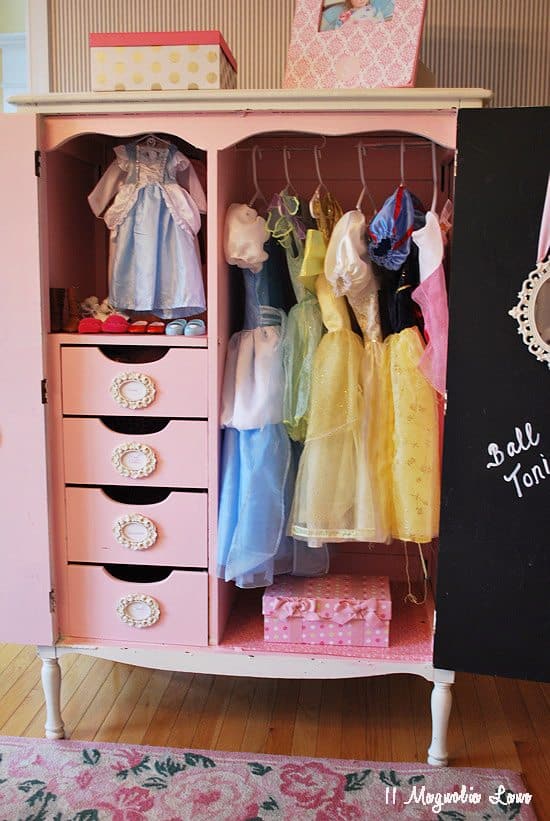 princess dress up rail