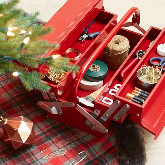 christmas-storage-102765769