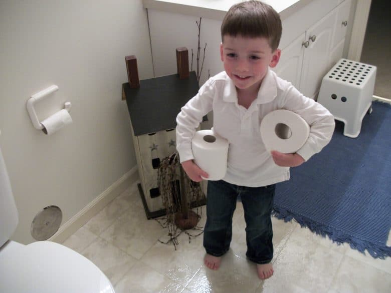 7 Bathroom Chores your Toddler Can Do