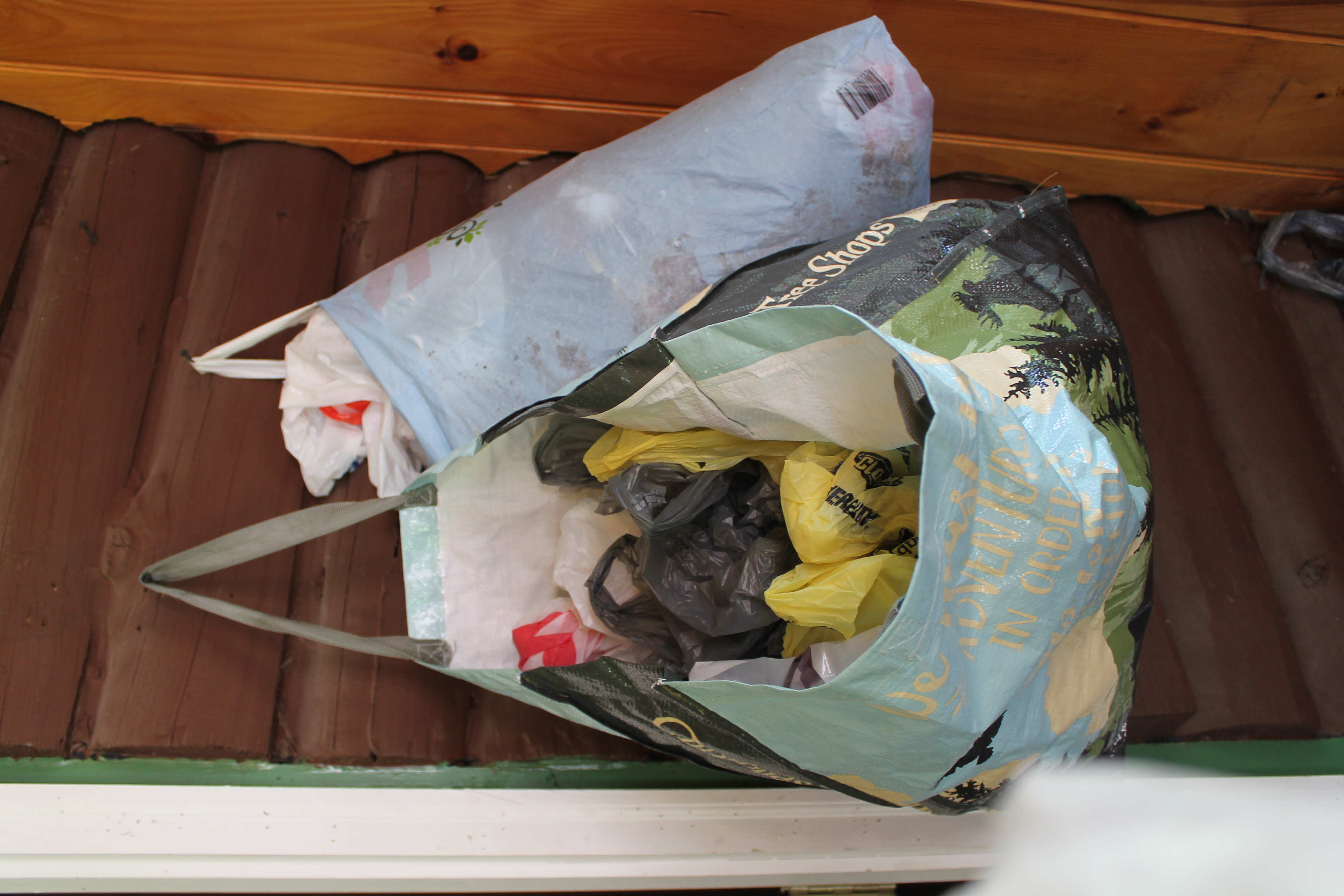 11 Uses For Plastic Bags Around Your Home