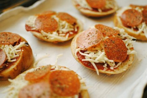 mini pizzas