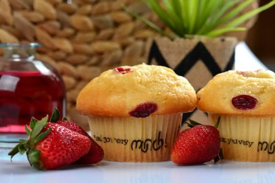 strawberry muffins