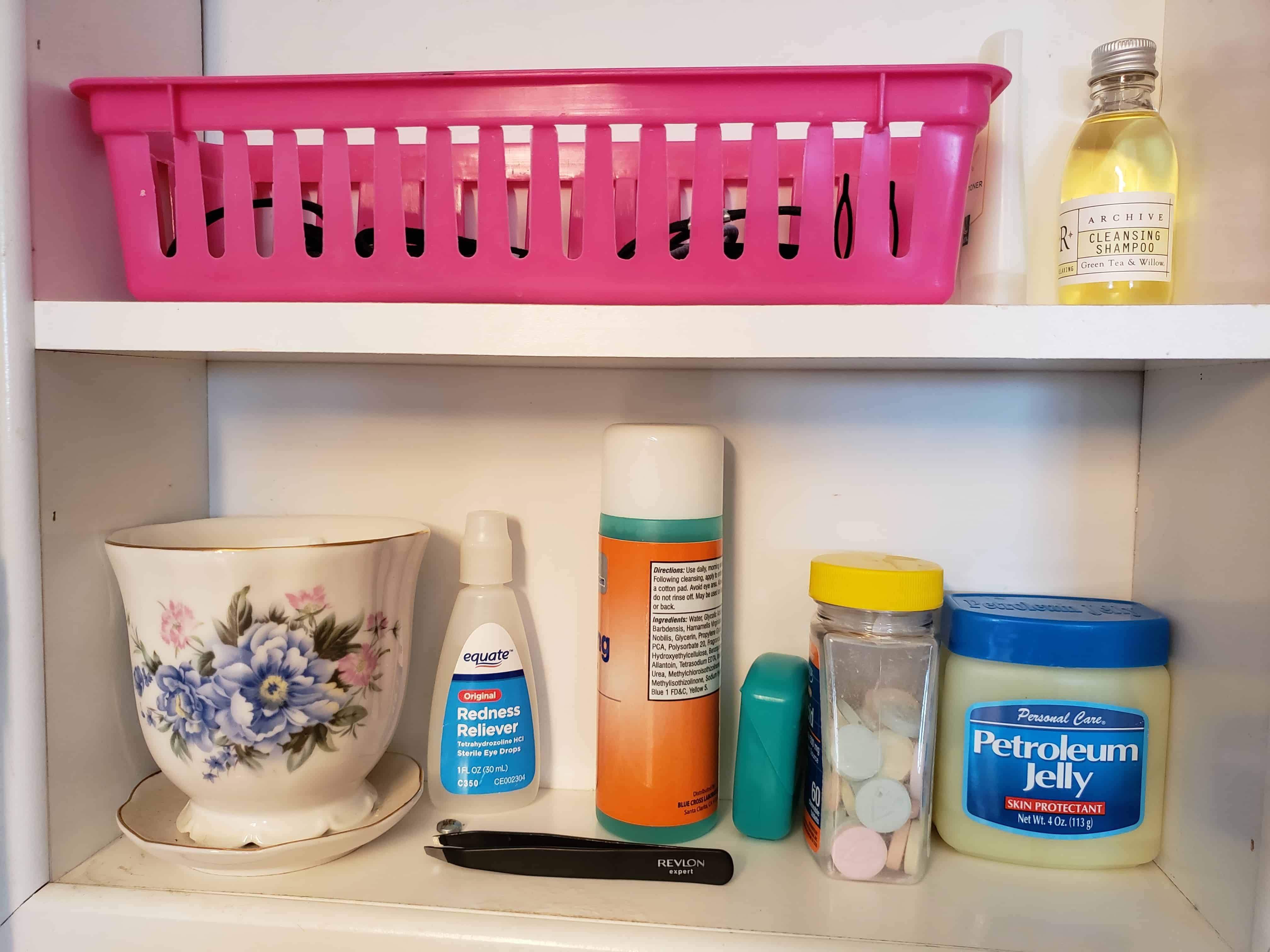 How To: Organize and Maintain Your Medicine Cabinet - The Message