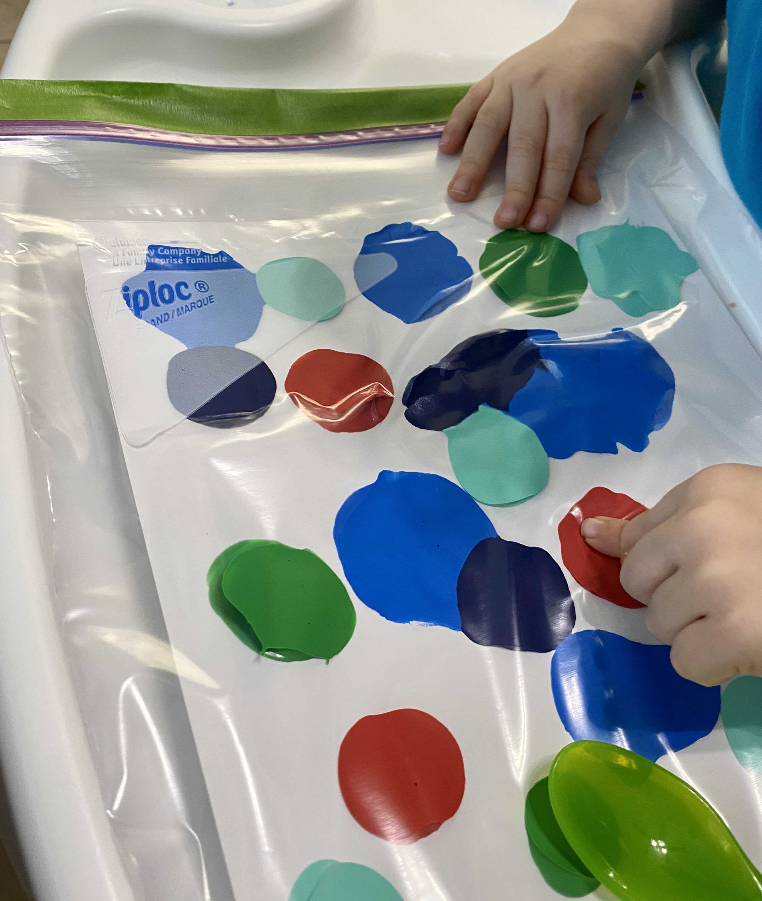 No-Mess Finger Paint Activity - Teaching Littles