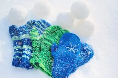 kids snow clothes