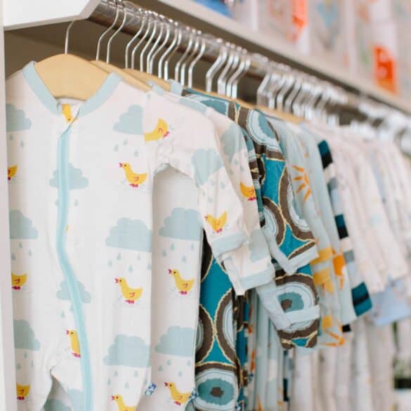 how to organize baby clothes