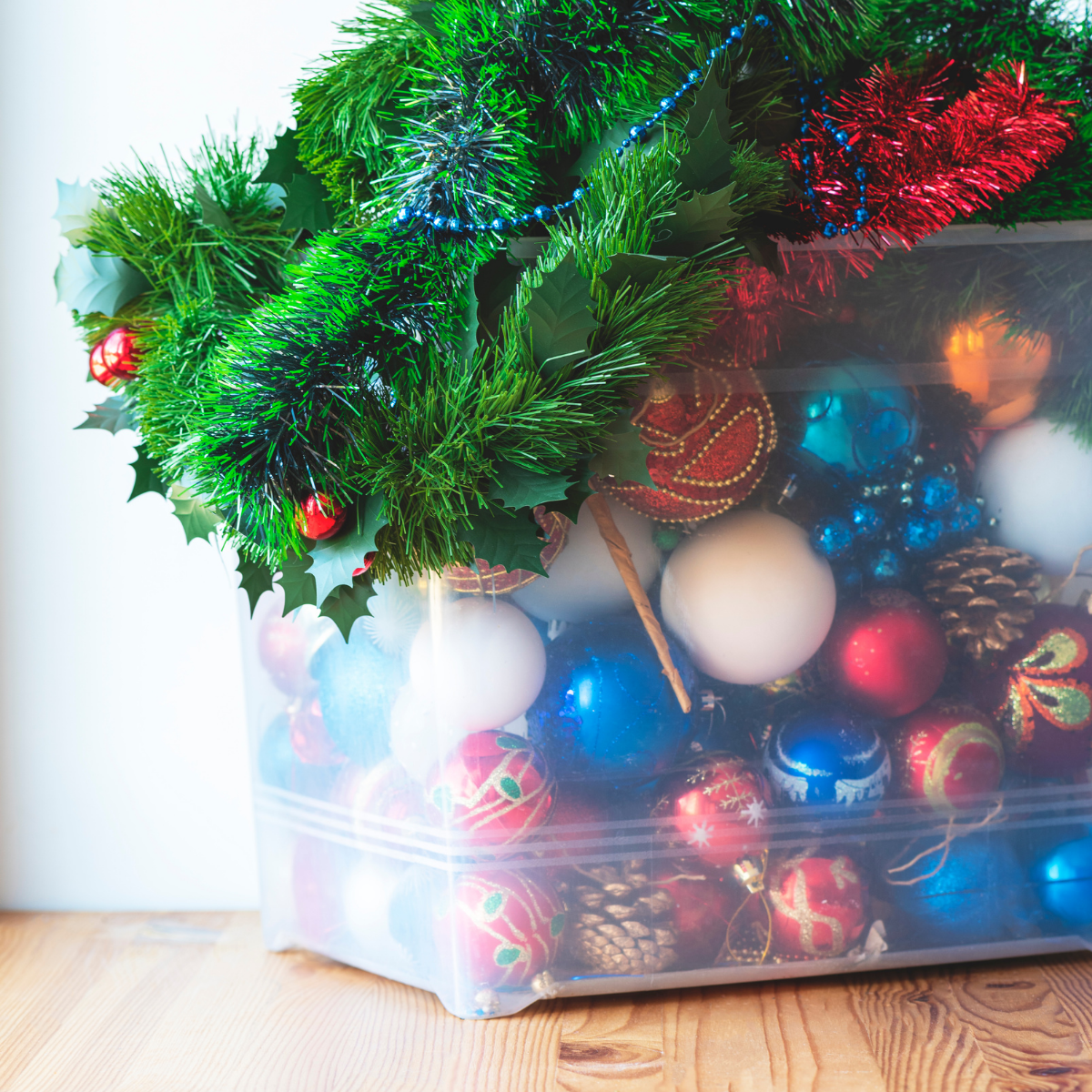 10 Tricks for Storing Your Entire Christmas Ornament Collection  Christmas ornament  storage, Organized christmas decorations, Christmas decoration storage