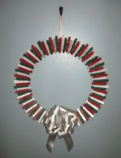 christmas wreath; DIY holiday wreath