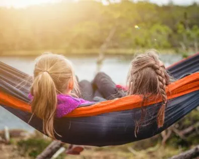 kids in hammock send kids to summer camp