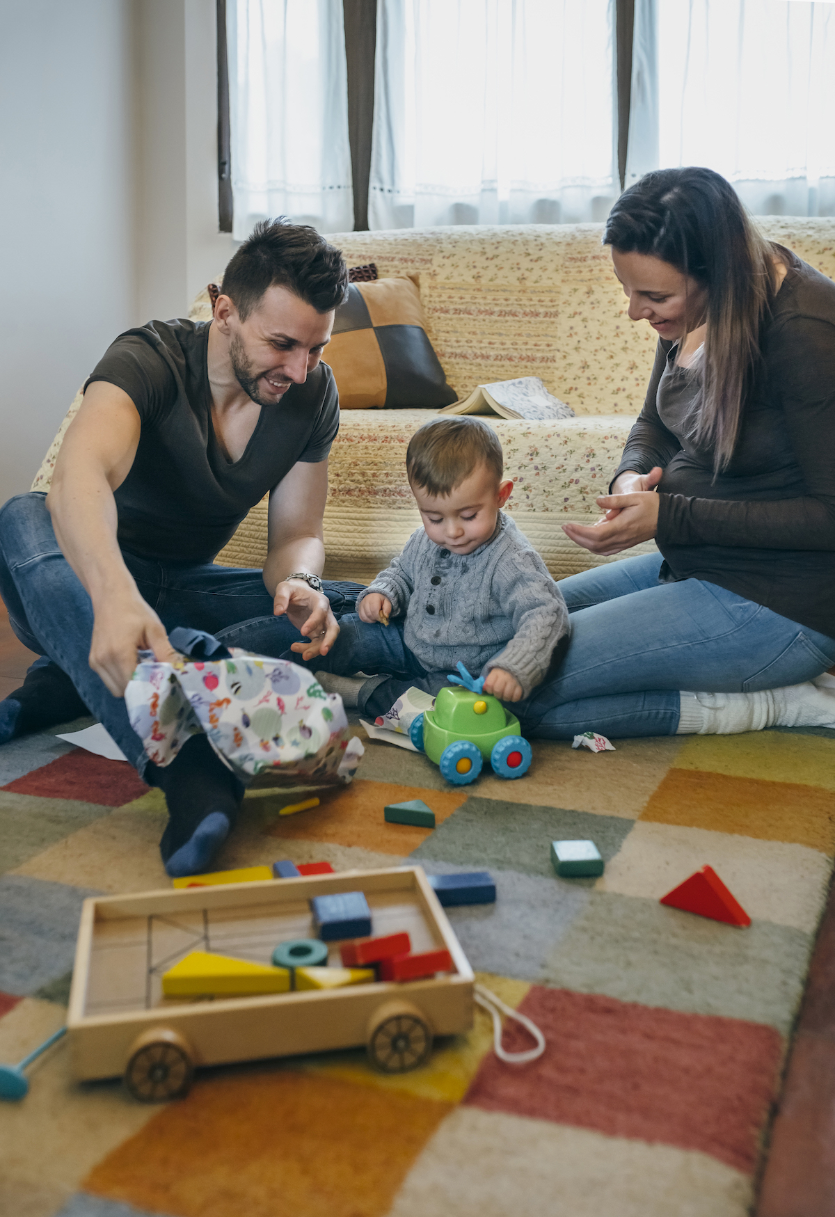 parents and son on first birthday