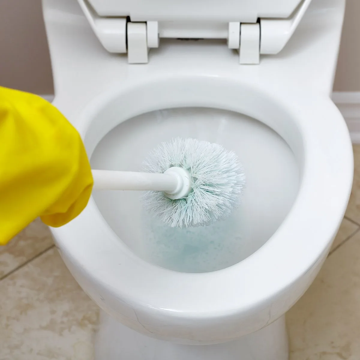 cleaning toilet bowl with homemade cleaner; Fastest Way Deep Clean Bathroom