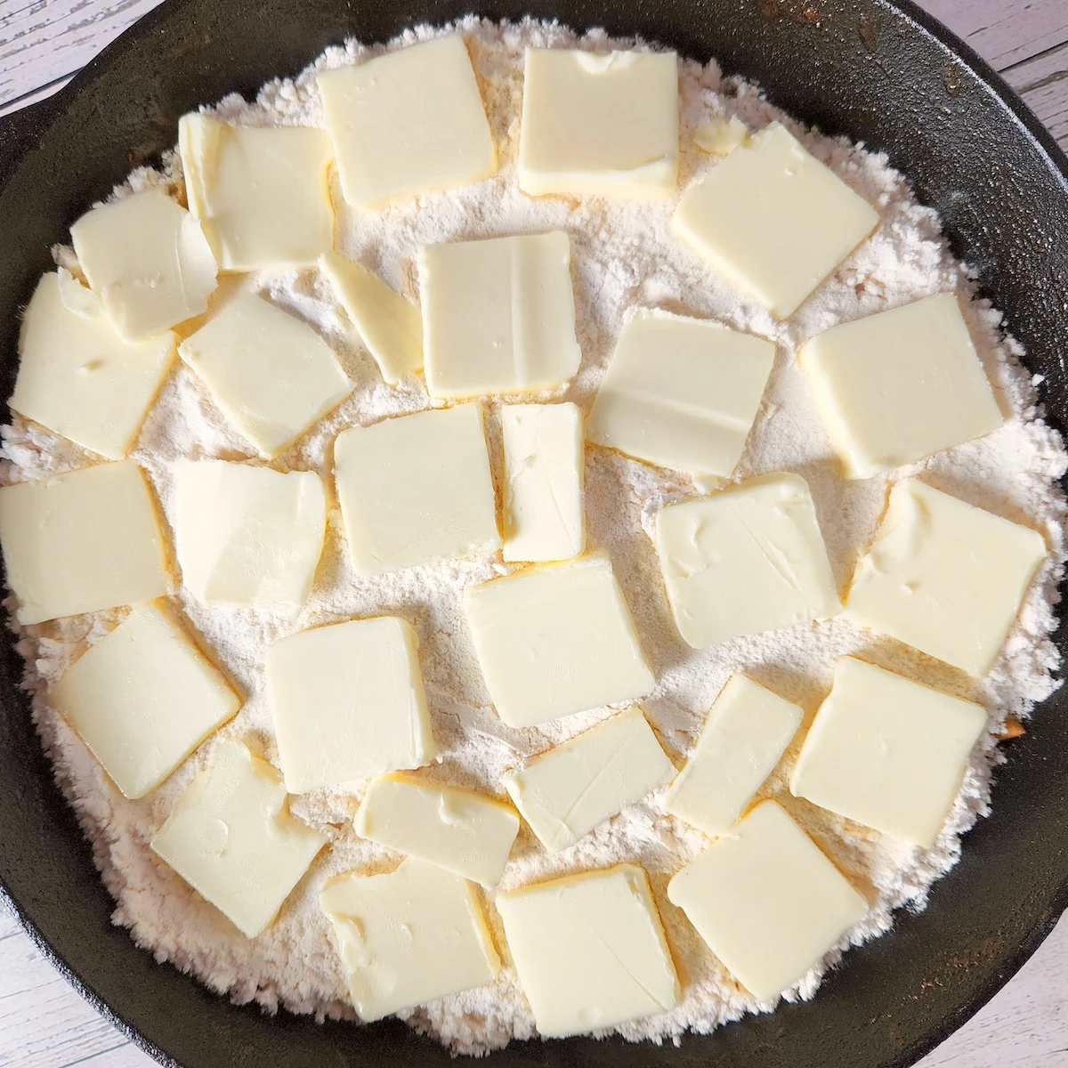 adding butter on top of cake mix for apple cobbler