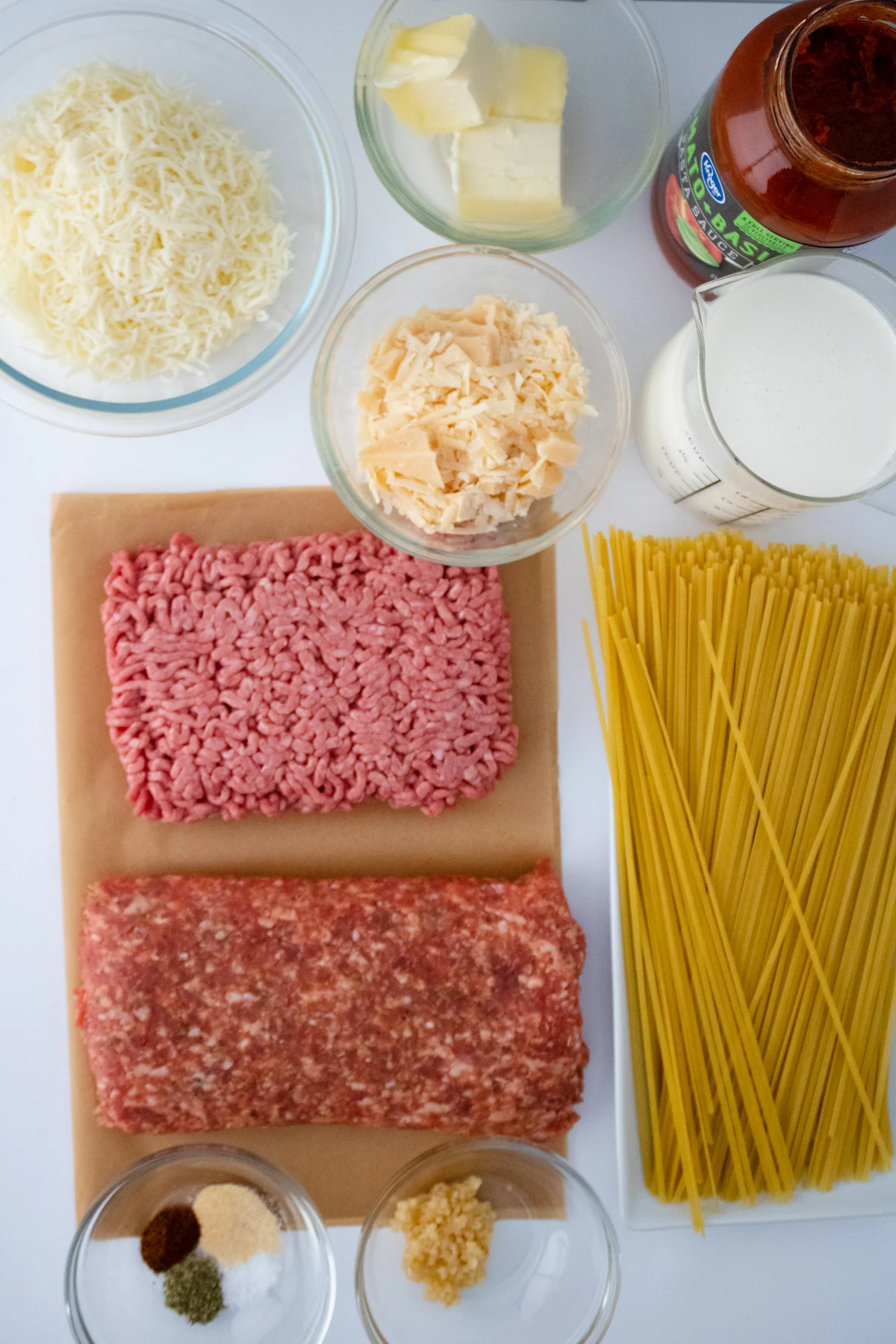 ingredients for spaghetti Alfredo pasta